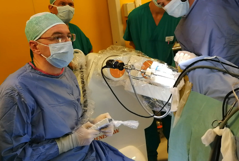 intervento-robot-neurochirurgia-g